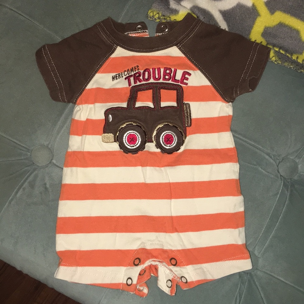 Carter’s. NB. Striped. “Here Comes Trouble” Jeep.